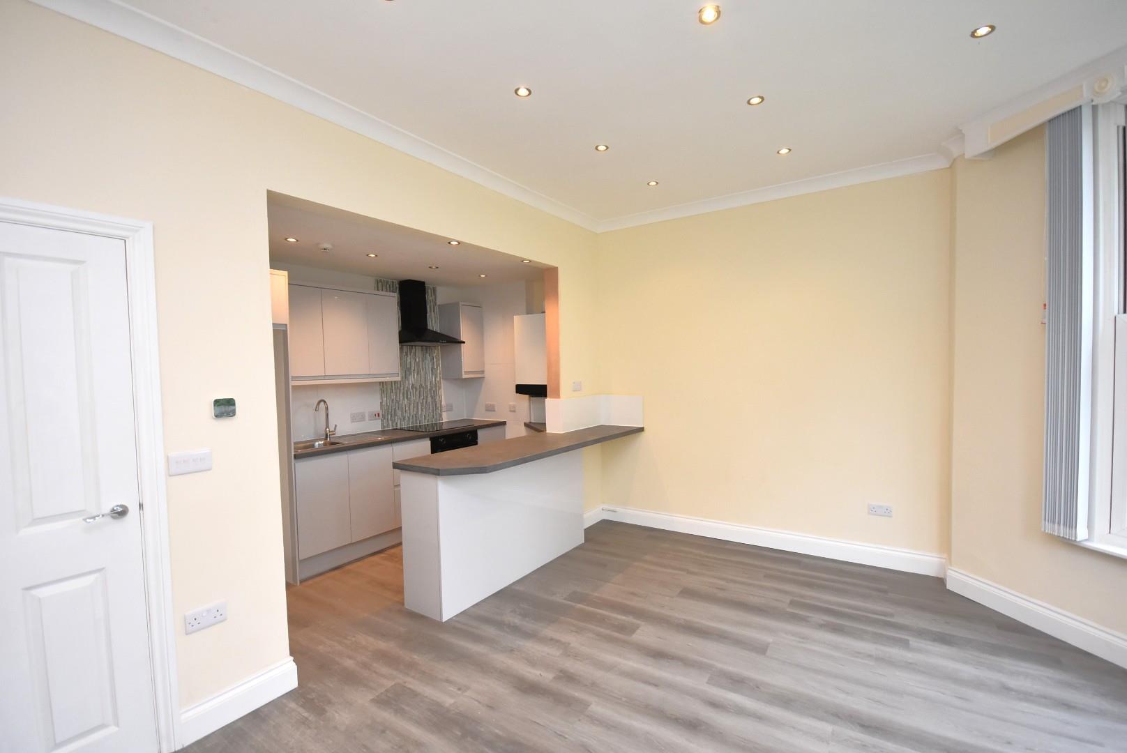 Ground Floor Flat Front ,13 Victoria Road, Penarth, CF64 3EG